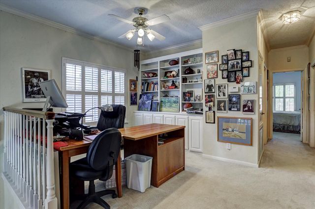 2125 Bering Drive 2125, Houston, TX 77057