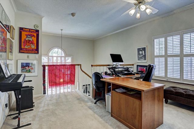 2125 Bering Drive 2125, Houston, TX 77057