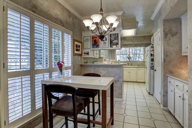 2125 Bering Drive 2125, Houston, TX 77057