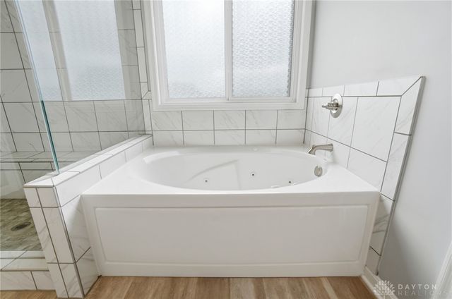 2145 Silver Linden Drive, Tipp City, OH 45371