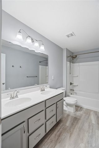 2145 Silver Linden Drive, Tipp City, OH 45371