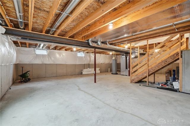 2145 Silver Linden Drive, Tipp City, OH 45371