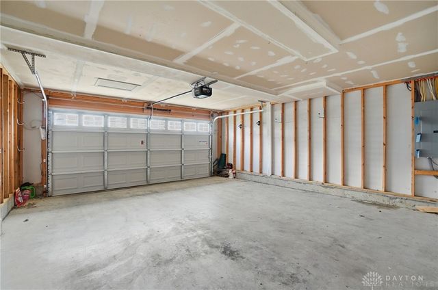 2145 Silver Linden Drive, Tipp City, OH 45371