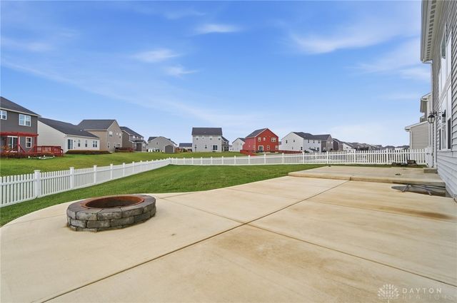 2145 Silver Linden Drive, Tipp City, OH 45371