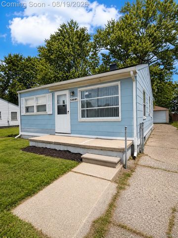 13681 Hendricks Avenue, Warren, MI 48089