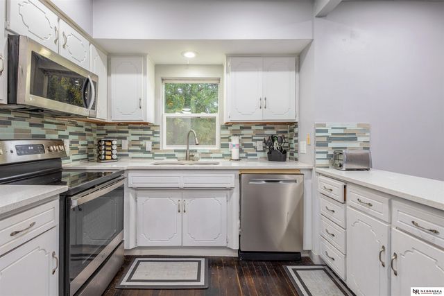 2932 Fontenelle Boulevard, Omaha, NE 68104