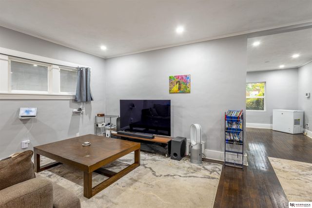 2932 Fontenelle Boulevard, Omaha, NE 68104