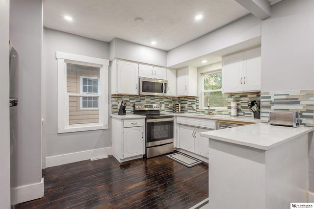 2932 Fontenelle Boulevard, Omaha, NE 68104