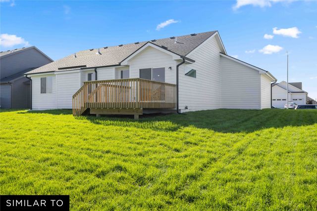 1912 E Clinton Place, Indianola, IA 50125