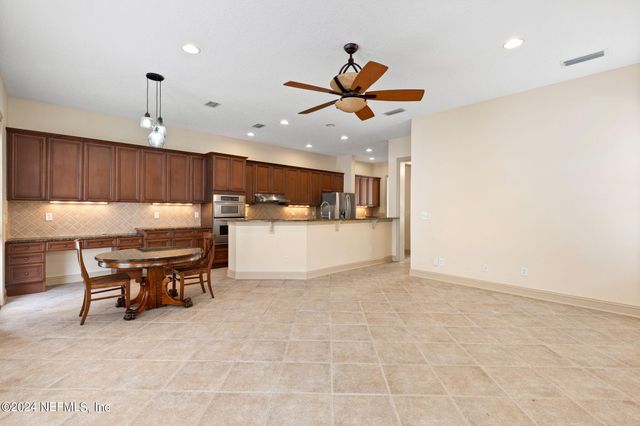 650 S LOOP Parkway, St. Augustine, FL 32095