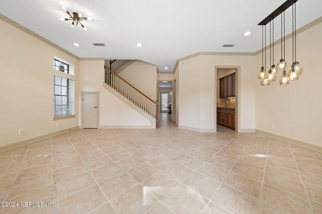 650 S LOOP Parkway, St. Augustine, FL 32095