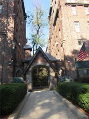 83-15 116th Street 1K, Kew Gardens, NY 11415