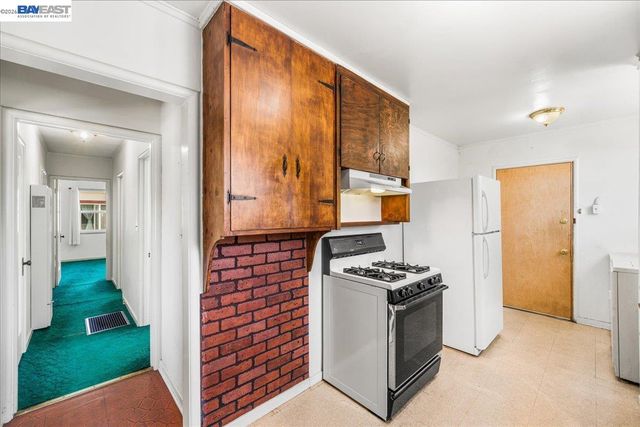 1462 155Th Ave, Ashland, CA 94578