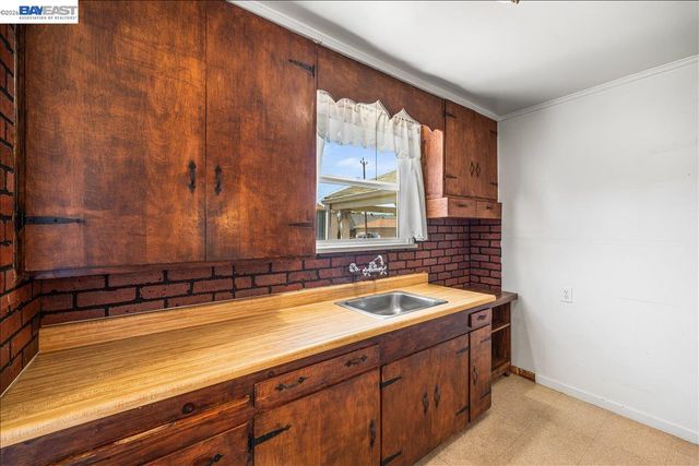 1462 155Th Ave, Ashland, CA 94578