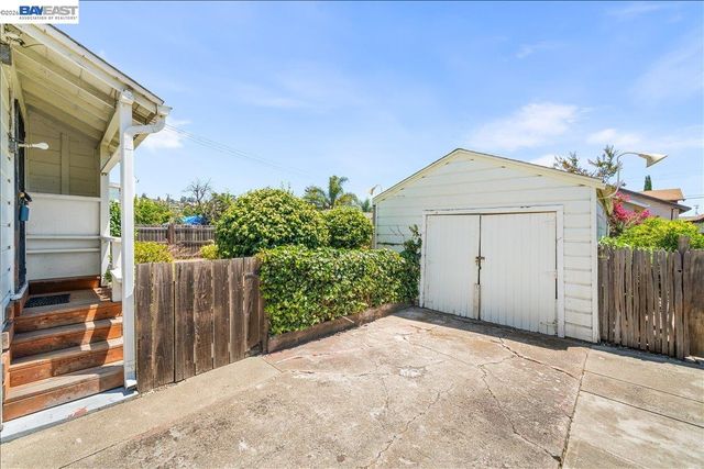 1462 155Th Ave, Ashland, CA 94578