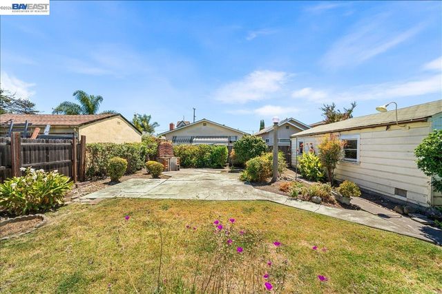 1462 155Th Ave, Ashland, CA 94578