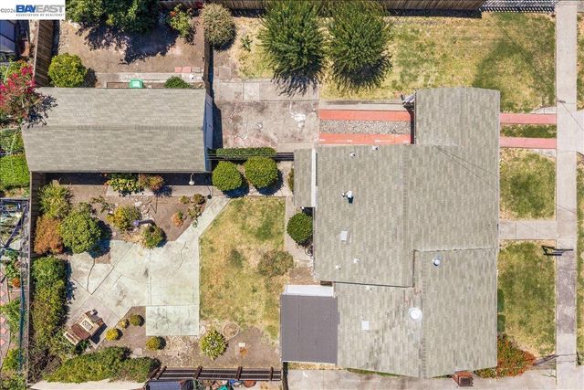 1462 155Th Ave, Ashland, CA 94578