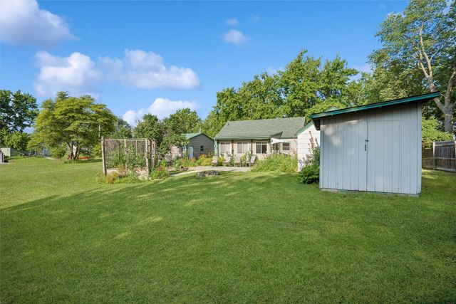 204 N 12th Street, Guthrie Center, IA 50115