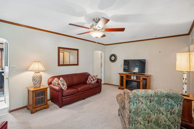 204 N 12th Street, Guthrie Center, IA 50115
