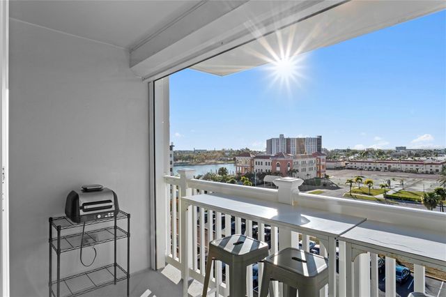 500 TREASURE ISLAND CAUSEWAY 704, Treasure Island, FL 33706