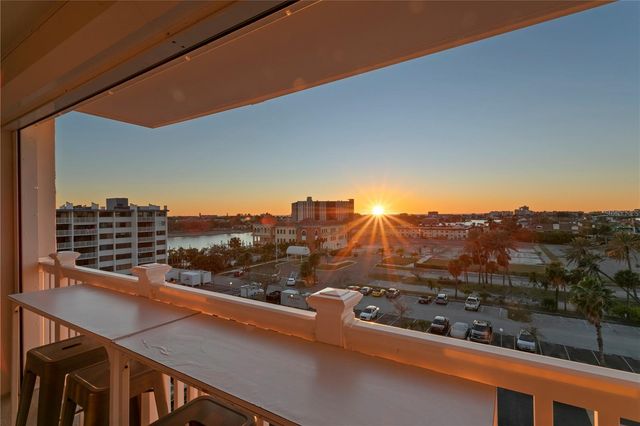 500 TREASURE ISLAND CAUSEWAY 704, Treasure Island, FL 33706