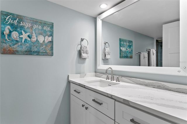 500 TREASURE ISLAND CAUSEWAY 704, Treasure Island, FL 33706