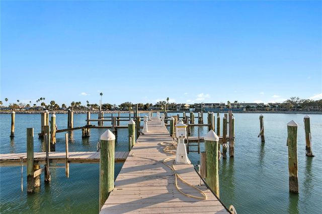 500 TREASURE ISLAND CAUSEWAY 704, Treasure Island, FL 33706