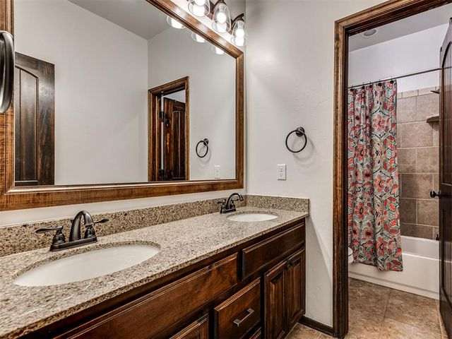 4302 Lorings Circle, Norman, OK 73072