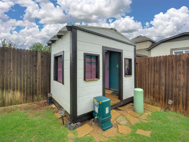 4302 Lorings Circle, Norman, OK 73072