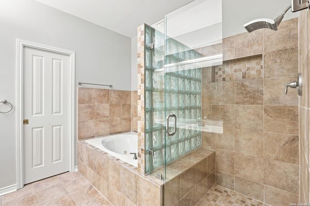 8730 Iliad, Universal City, TX 78148