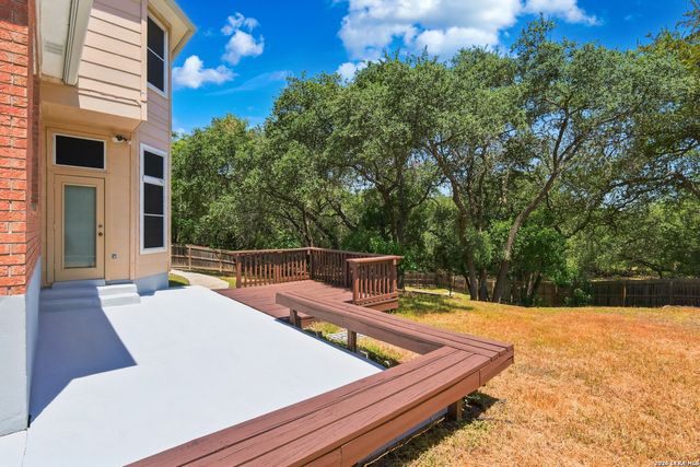 8730 Iliad, Universal City, TX 78148