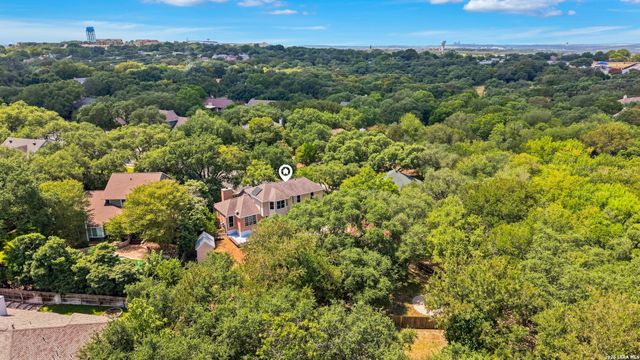 8730 Iliad, Universal City, TX 78148