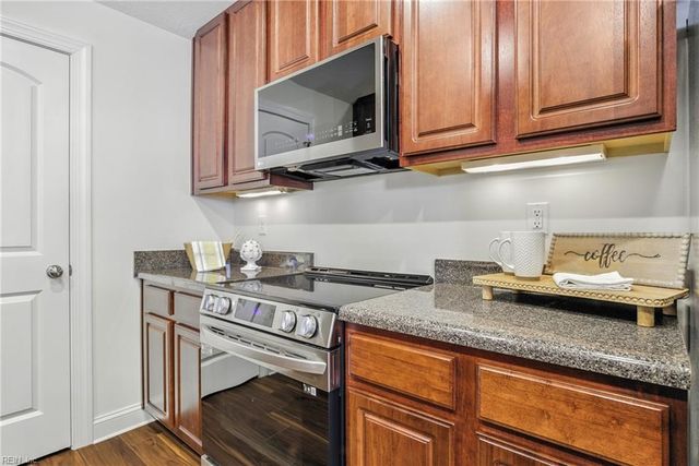 814 Great Marsh AVE, Chesapeake, VA 23320
