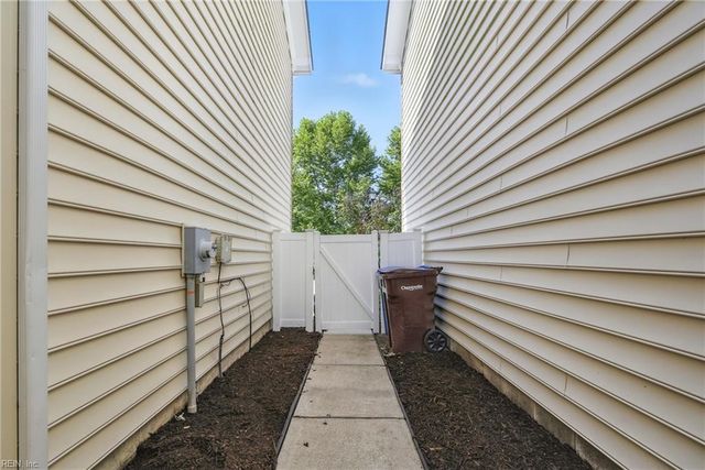 814 Great Marsh AVE, Chesapeake, VA 23320