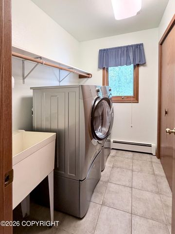 1012 W 20th Avenue, Anchorage, AK 99503