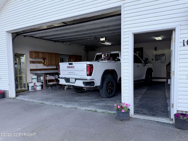 1012 W 20th Avenue, Anchorage, AK 99503