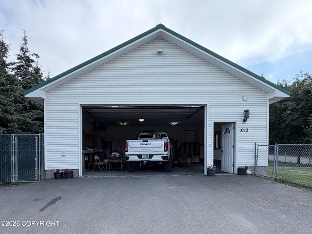 1012 W 20th Avenue, Anchorage, AK 99503