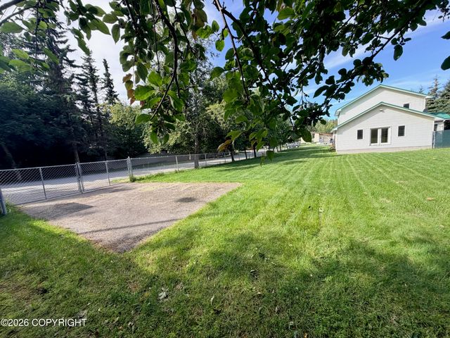 1012 W 20th Avenue, Anchorage, AK 99503