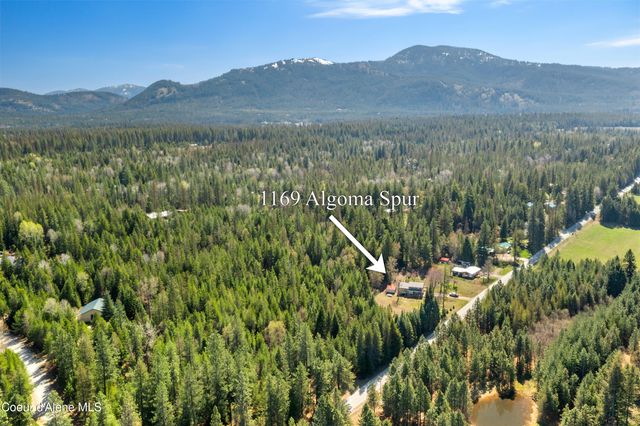 1169 Algoma Spur RD, Sagle, ID 83860