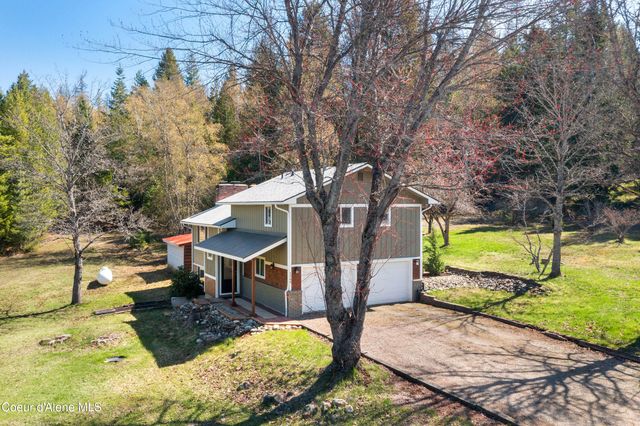 1169 Algoma Spur RD, Sagle, ID 83860