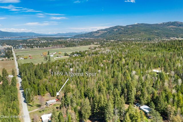 1169 Algoma Spur RD, Sagle, ID 83860