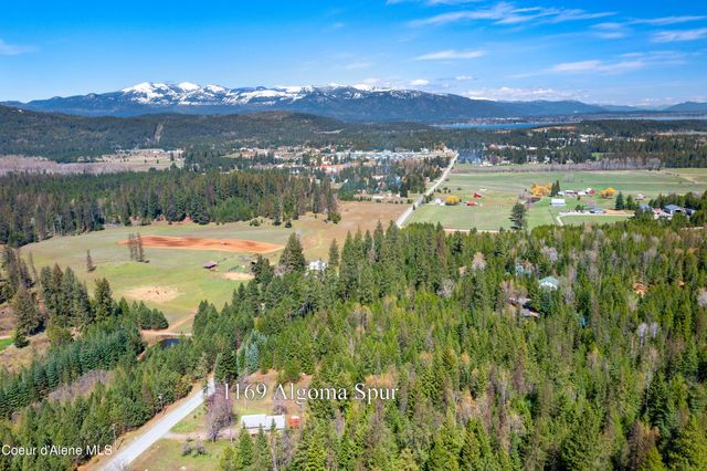 1169 Algoma Spur RD, Sagle, ID 83860