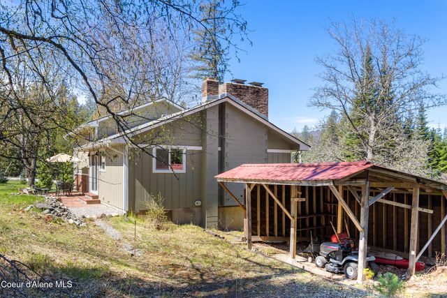 1169 Algoma Spur RD, Sagle, ID 83860