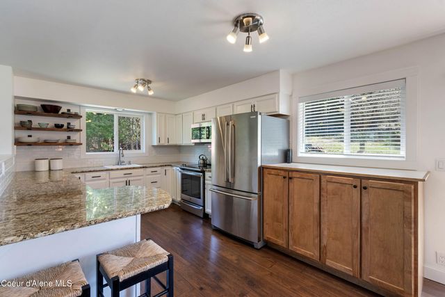 1169 Algoma Spur RD, Sagle, ID 83860