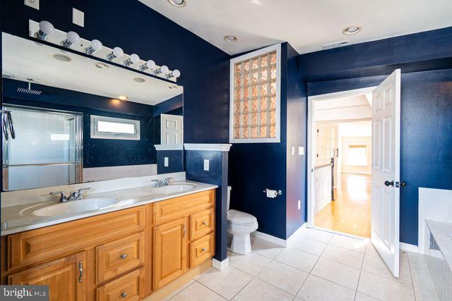 414 S WOLFE ST, Baltimore, MD 21231