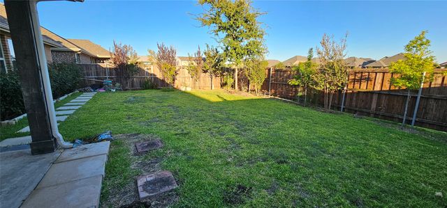 2071 Avondown Road, Forney, TX 75126