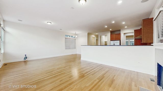 1416 S EMERALD Avenue, Chicago, IL 60607