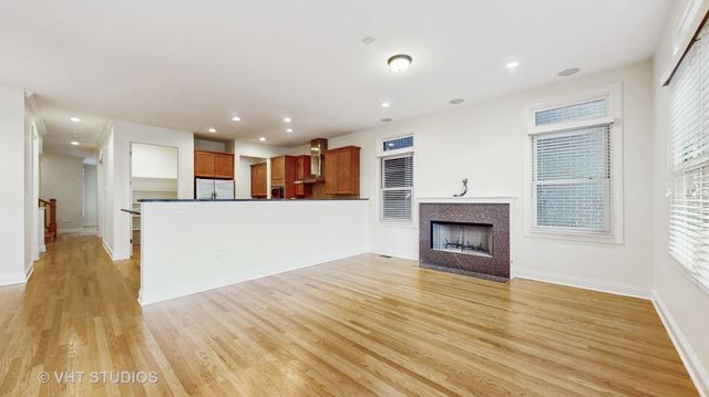 1416 S EMERALD Avenue, Chicago, IL 60607