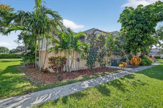 4005 Village Drive B, Delray Beach, FL 33445
