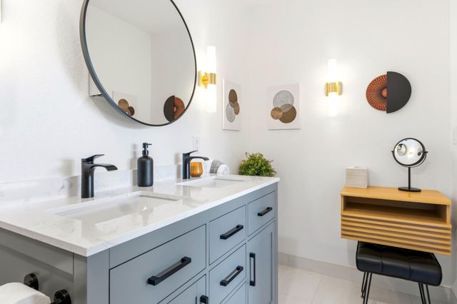 3850 Rio Road 42, Carmel, CA 93923
